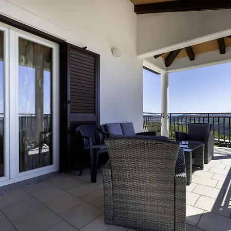 Apartment Meri By Interhome Rasa